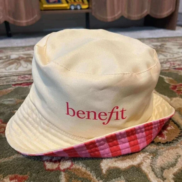 Benefit Cosmetics Reversible Bucket Hat Cream Pink Red Striped Women Sun Hat‎