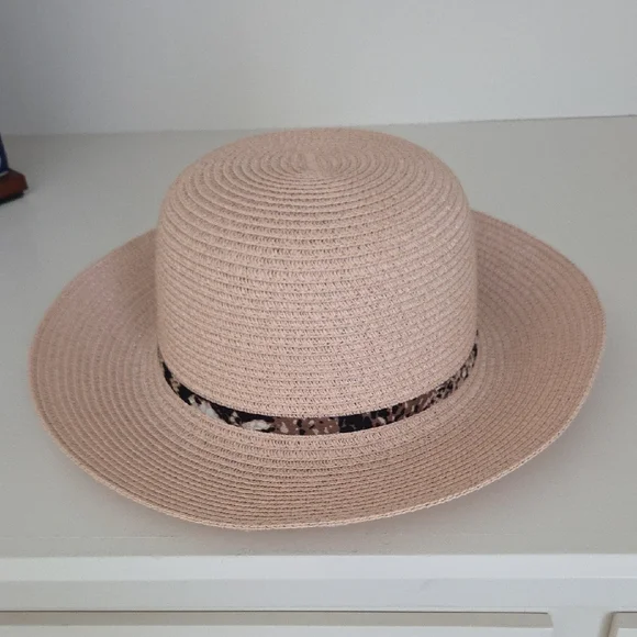 Source Unknown Pink Hat with Patterned Band