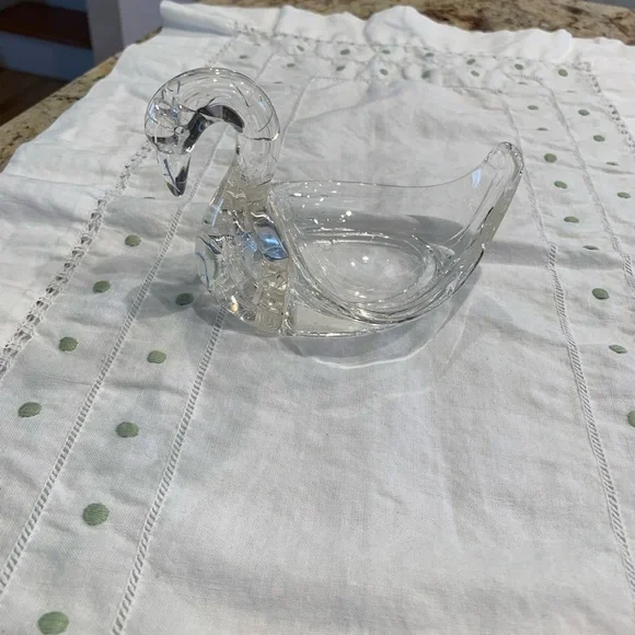 Vintage Swan soap dish