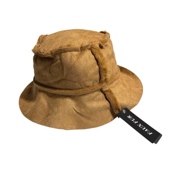 STEVE MADDEN Faux Fur Reversible Bucket Hat