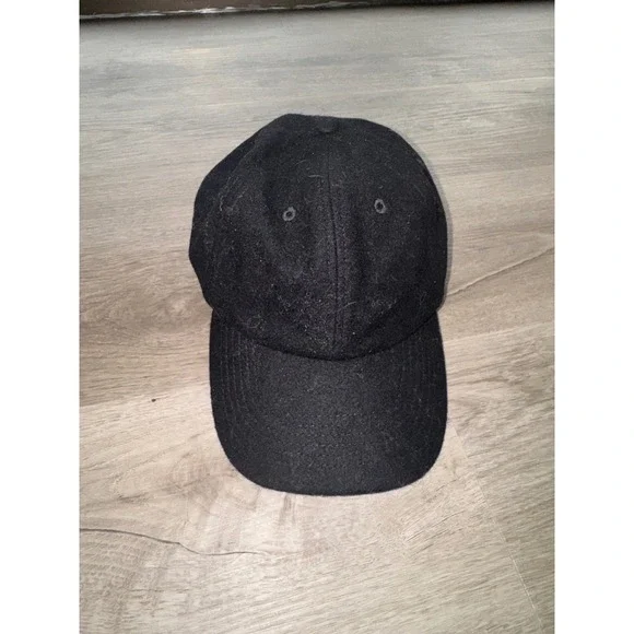 Lift Down Wool Cap Black
