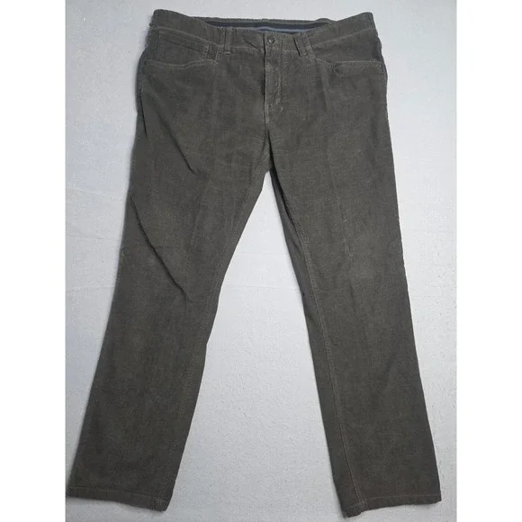 Saks Fifth Avenue Active Corduroy Pants Men's 40x32 Olive Green Straight Leg
