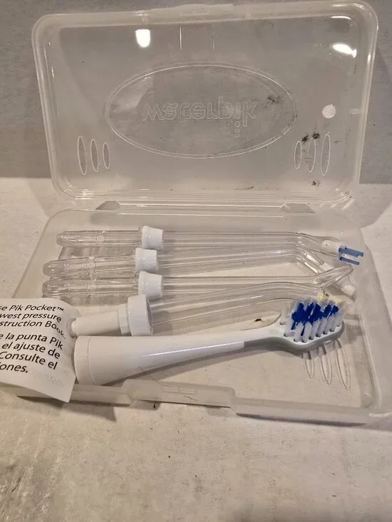 Water Pik Replacement Tips 5 Piks in Case NEW
