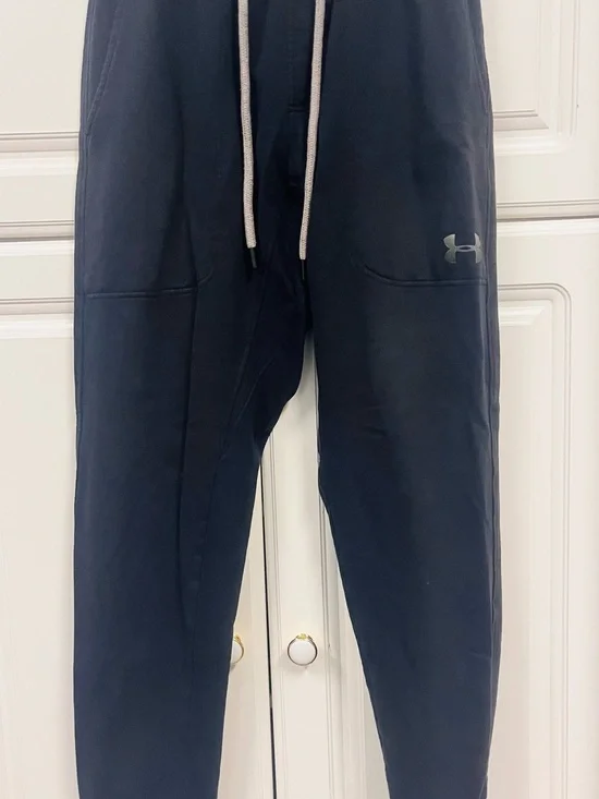 Under Armour Men's Dark Navy Athletic Joggers with Drawstring