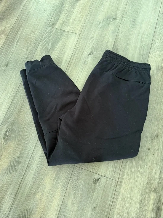 Men's Black Fleece Joggers with Elastic Waistband