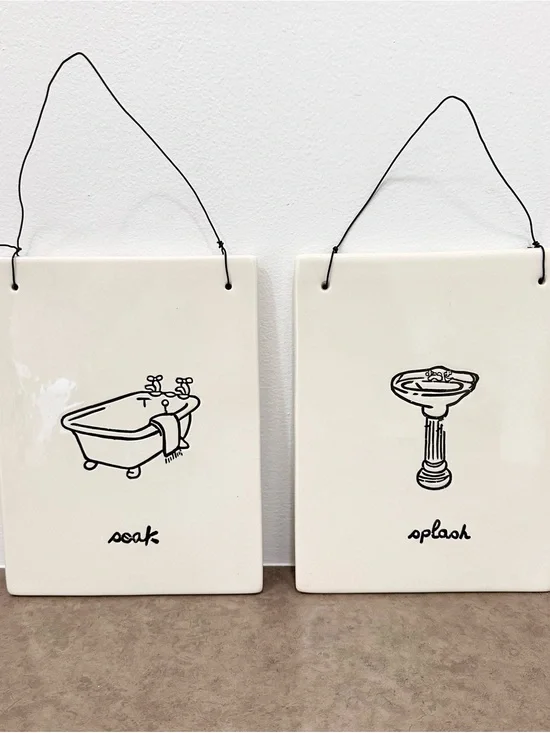 Ceramic Bathroom Wall Plaque Set - White Black “Soak” “Splash” Sign Home Decor