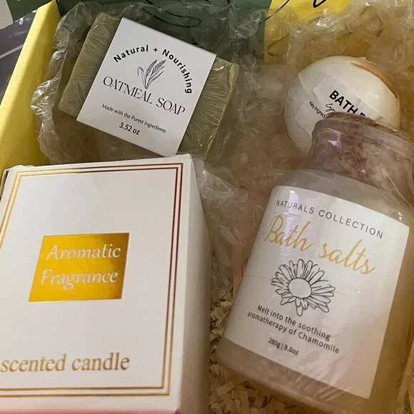 ** Gift Set NIB From Naturals Collection Full size items Perfect Gift