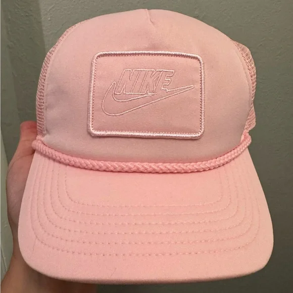 NWOT NIKE•Pink mesh trucker hat with patch logo