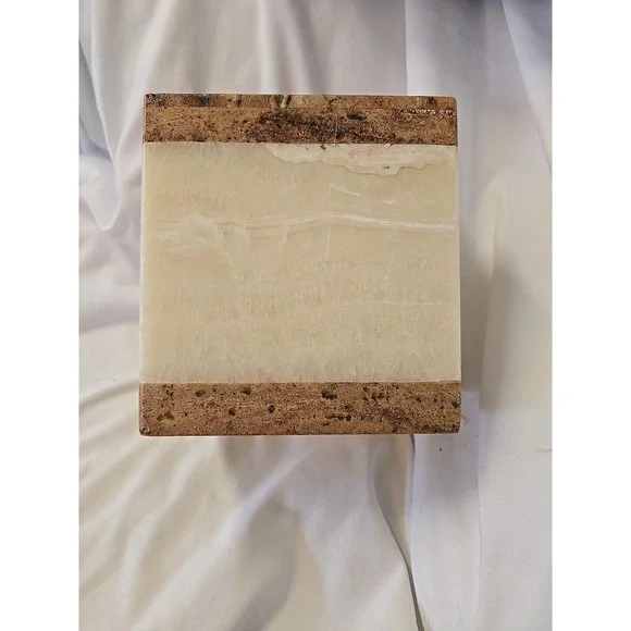 Quartz & Marble Tissue Cover Heavy Beautiful Great Shape