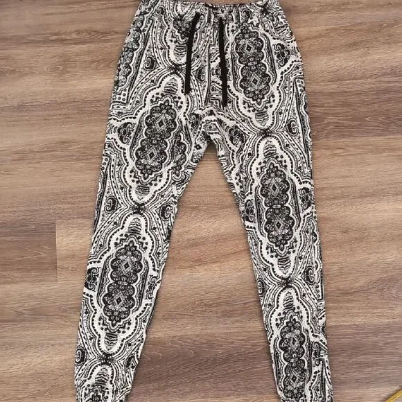 Zanerobe Sureshot Bandana Black and White Joggers Pants Sz 32