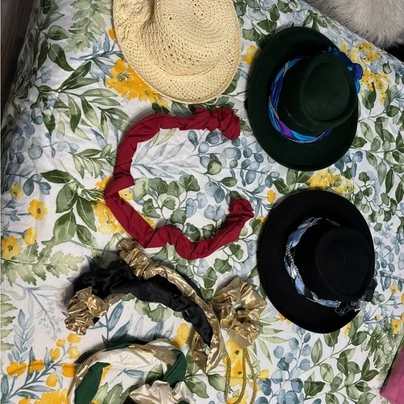 Stylish Women's Hat and Headband Set