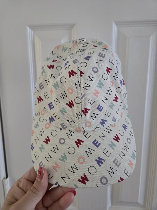 Madewell Cream Canvas Hat That Says 