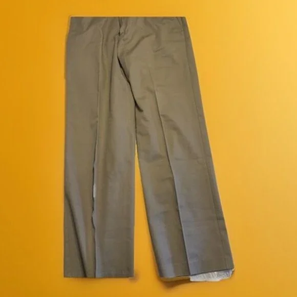 Croft & Barrow Classic Flat Front Beige Khakis 34”x 29” Chinos