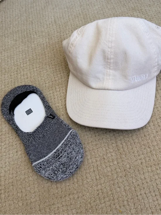 Vuori Corduroy Baseball Cap and NWT Vuori socks