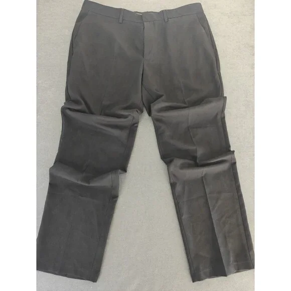 Haggar Dress Pants Men's 38x32 Black Flat Front Career Office Straight Leg