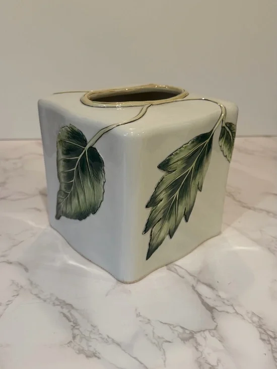 Fitz & Floyd Manhattan Garden Ceramic Tissue Box Cover Hand Painted Leaf Design