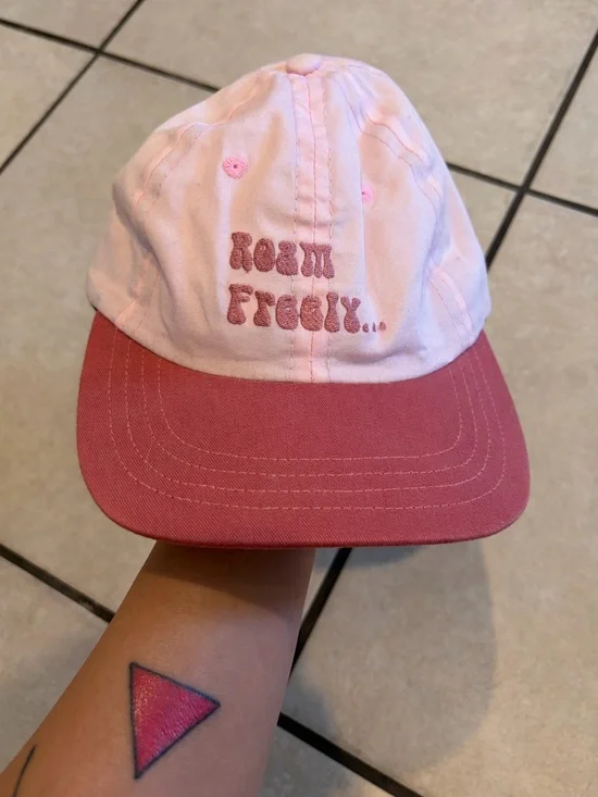 hikerdelic “roam freely” cap