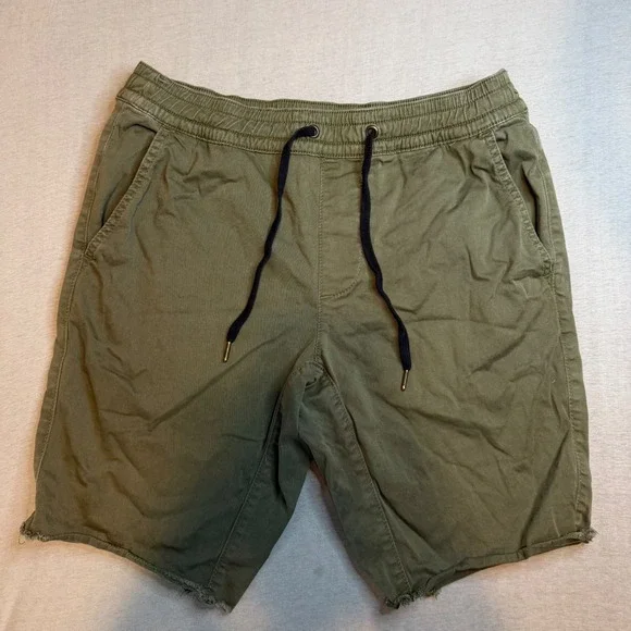 Hollister Mens Jogger Shorts Olive Green Advanced Stretch Raw Hem Size M