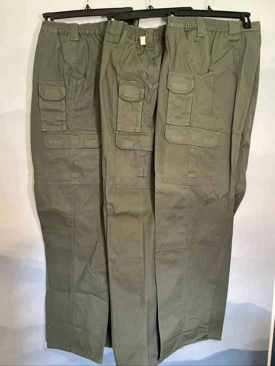 3- Pair Sportsmaster wearitout Men's Olive Cargo Pants - Utility Style 38/34
