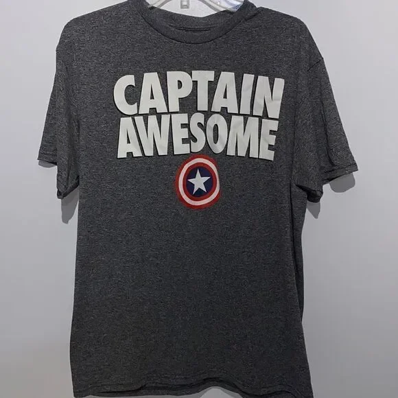 Men’s‎ Marvel Captain Awesome Shirt size Large