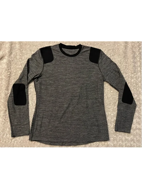 Lululemon Men’s Sprint Long Sleeve Shirt, Approximate Size Large, EUC