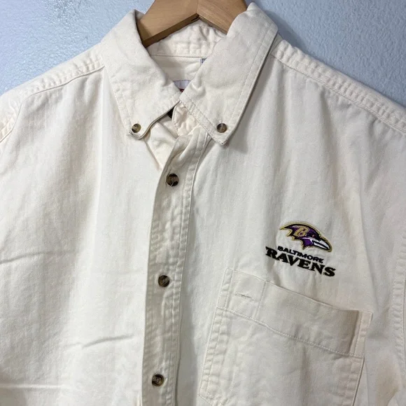Vintage Baltimore Ravens Men's‎ Cream Button-Up Shirt
