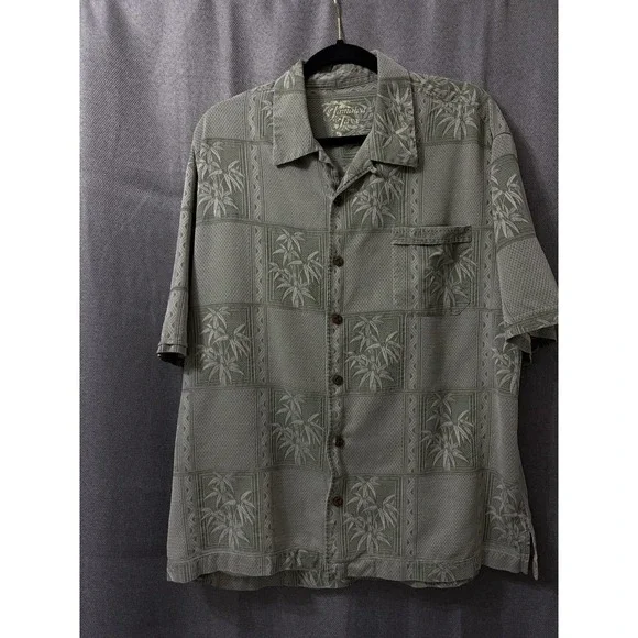 Jamacia Jaxx Mens Short Sleeve Shirt 100% Silk Wooden buttons with‎ Palm Trees