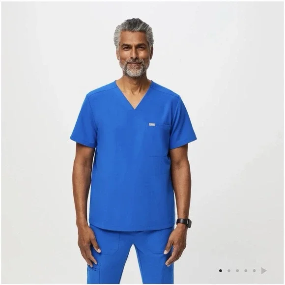 Figs Men's‎ Chisec Three Pocket Scrub Top Blue Size XL TM3000