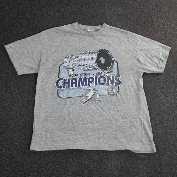 VTG Lee Sports Tampa Bay Lightning 2004 Stanley Cup Champions‎ Shirt Large