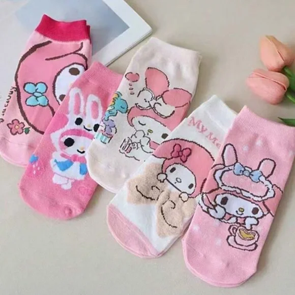 Hello Kitty Socks 5 Pairs Shoe size 39-42 (9-12) NEW