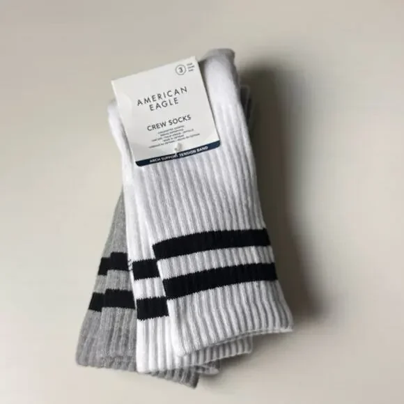 American Eagle Outfitters Two Pack  Casual Socks White and Gray Striped NWT