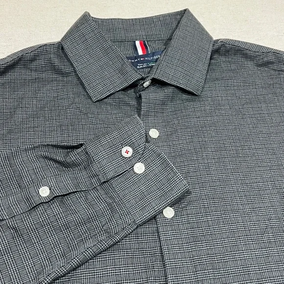 Tommy Hilfiger Men's Slim Fit Stretch‎ Plaid Dress Shirt L