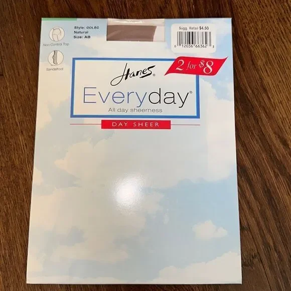 Vintage new in packaging Hanes Everyday Day Sheer‎ natural colored hosiery