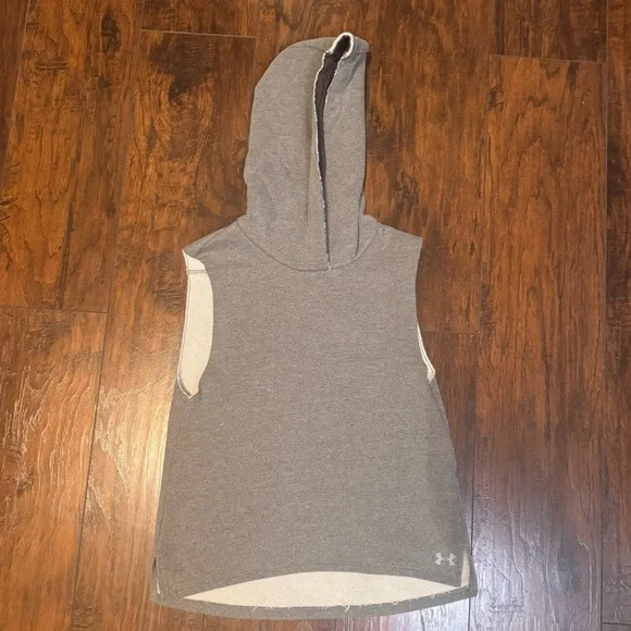 Under Armour Sleeveless Hoodie Mens XS Gray‎ Pullover Sweatshirt Athletic Gym UA