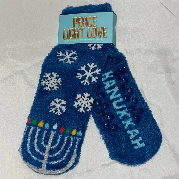 Bath & Body Works Hanukkah Shea Infused Lounge Socks Blue Menorah Snowflake NEW
