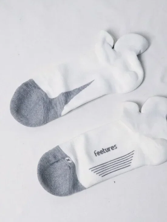 Size L | Feetures Ankle Socks White Gray Low Cut Socks