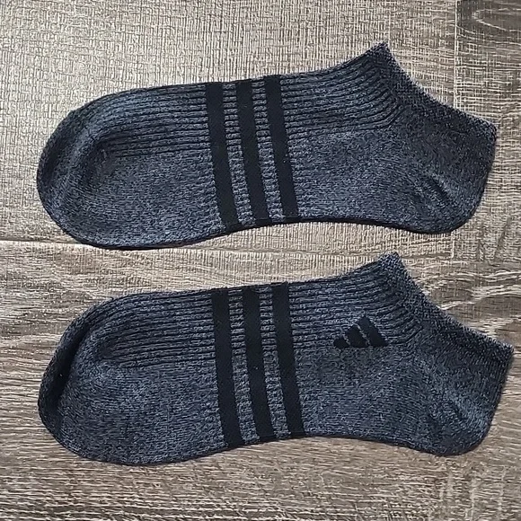 🎉 Adidas no show Socks 🎉