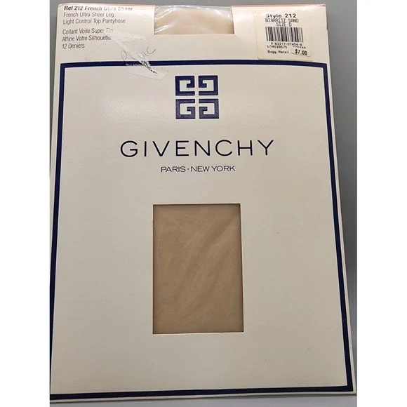 Givenchy French Ultra Sheer Pantyhose Size D Style 212 Biarritz Sand Light Contr