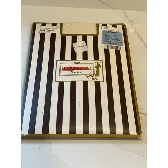 Vintage Henri Bendel Not Quite White/Ivory Tall Pantyhose Stockings Hoisery‎ New