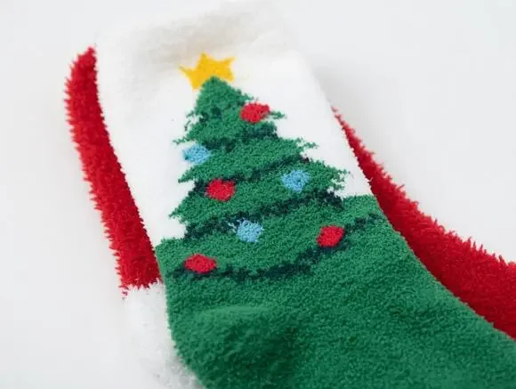 Christmas Tree Fuzzy Plush Socks – Adult Size
