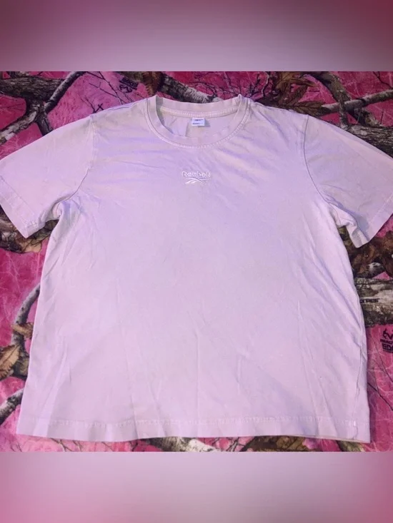 Reebok Light Pink/purple Crewneck Short Sleeve Tee