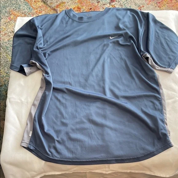 Nike Men's Short Sleeve Blue Tee