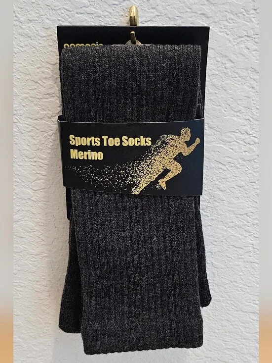NIP AoMagic Merino Wool Crew Toe Socks 2-Pack