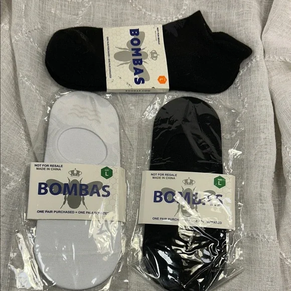 NWT Bombas bundle of 3 pairs low socks stamped sz L