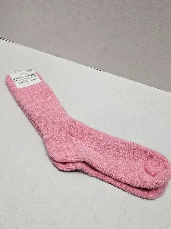 New Women Worlds Softest Pink Glit Pair Socks Weekend Collection Shoes Size 6-11