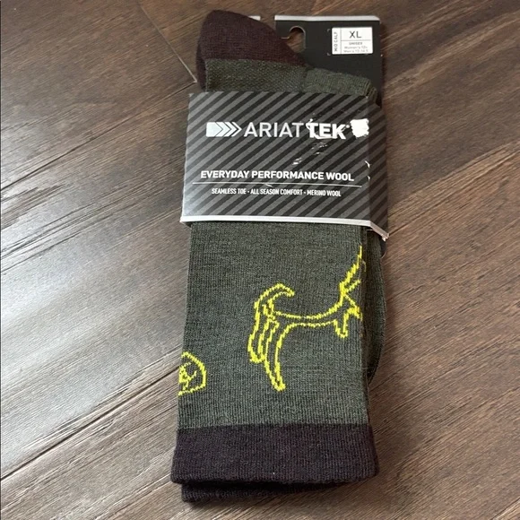 Ariat Merino Wool Mid-Calf Performance,seamless toe,arch support,odor control