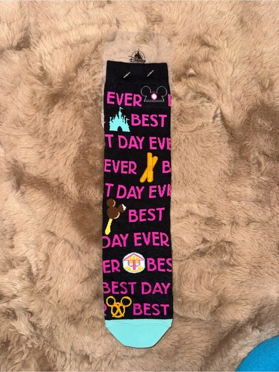 Disney Parks Best Day Ever Crew Socks | Walt Disney World Icons | Adult Size