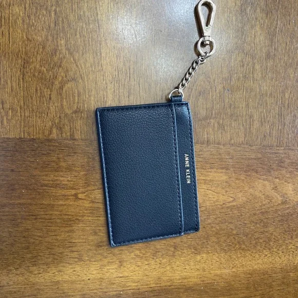 Ann Klein Women's Easy To‎ Clean Wallet Clip Chain Card Black