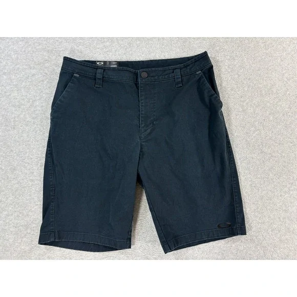 Oakley Cotton Blend Regular Fit Chino Shorts (Men's 32) Black - 10