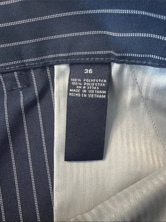 PGA Tour Men's Navy Golf  Pinstripe Shorts Size 36
